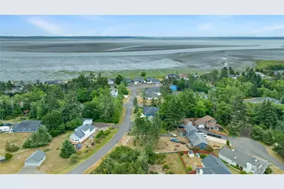 609 Blue Wing Loop SE, Ocean Shores, WA 98569 - Photo 9