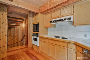 211 Laverne Dr, Kalama, WA 98625 - Photo 13