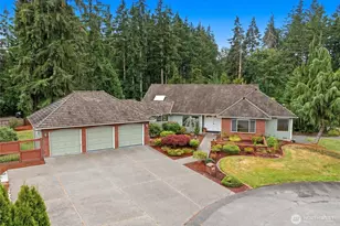 226 174th St SW, Bothell, WA 98012 - Photo 1