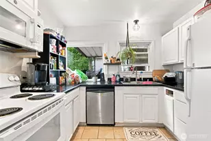 303 S Hartford Ave, Bremerton, WA 98312 - Photo 13
