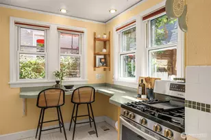 732 15th Ave, Seattle, WA 98122 - Photo 13