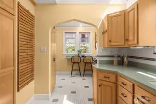 732 15th Ave, Seattle, WA 98122 - Photo 11