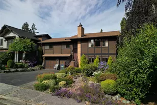 1136 7th Ave S, Edmonds, WA 98020 - Photo 1