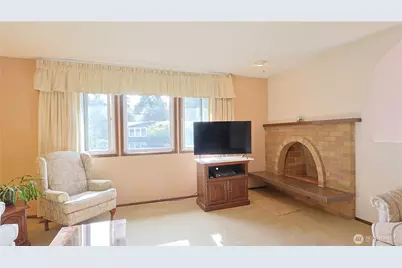 1136 7th Avenue S, Edmonds, WA 98020 - Photo 9