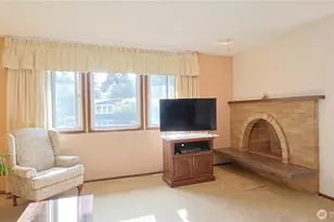 1136 7th Ave S, Edmonds, WA 98020 - Photo 9