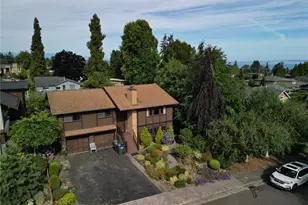 1136 7th Ave S, Edmonds, WA 98020 - Photo 3