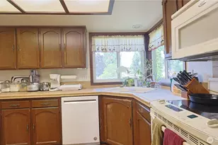 1136 7th Ave S, Edmonds, WA 98020 - Photo 13