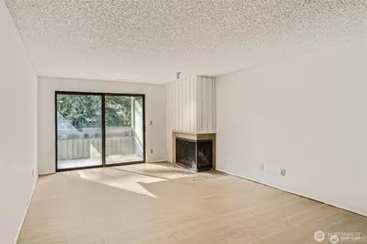3518 109th Place NE #222, Bellevue, WA 98004 - Photo 5