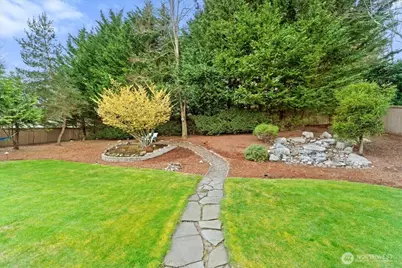 7041 Eagle Lake Drive SE, Snoqualmie, WA 98065 - Photo 27