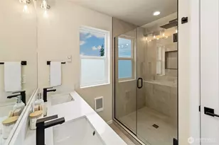 9815 Linden Ave N, Seattle, WA 98103 - Photo 17