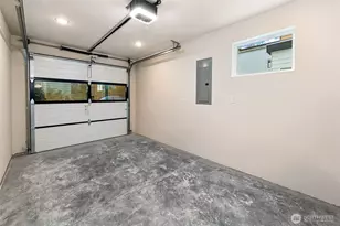 9815 Linden Ave N, Seattle, WA 98103 - Photo 23