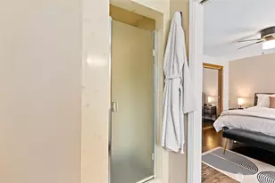 8707 Maple Ln, Edmonds, WA 98026 - Photo 17