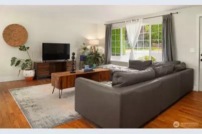 21010 22nd Avenue W, Lynnwood, WA 98036 - Photo 3