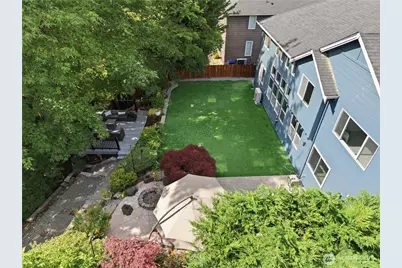 1403 240th Way SE, Sammamish, WA 98075 - Photo 37