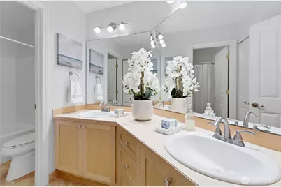 1403 240th Way SE, Sammamish, WA 98075 - Photo 31