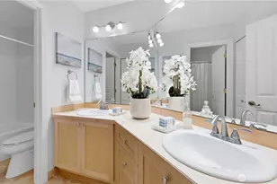 1403 240th Way SE, Sammamish, WA 98075 - Photo 31
