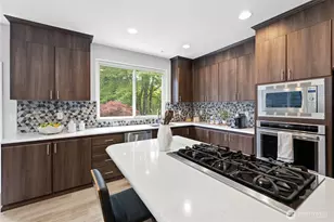 1403 240th Way SE, Sammamish, WA 98075 - Photo 19