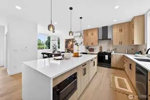 8512 15th Ave NE, Seattle, WA 98115 - Photo 5