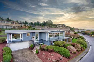 13901 Somerset Ln SE, Bellevue, WA 98006 - Photo 3