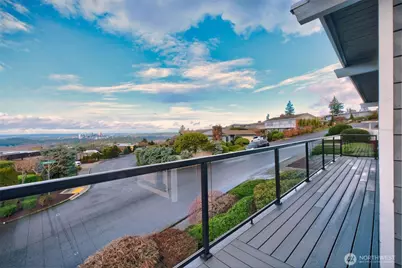 13901 Somerset Lane SE, Bellevue, WA 98006 - Photo 27