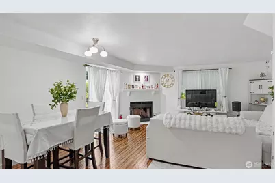 247 S 328th Lane, Federal Way, WA 98003 - Photo 9