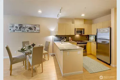 2717 Western Avenue #522, Seattle, WA 98121 - Photo 7