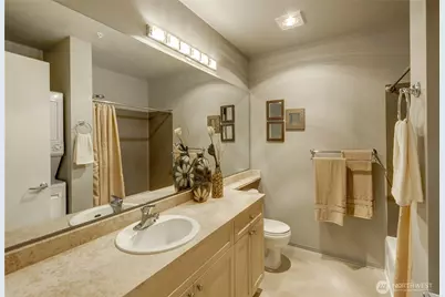 2717 Western Avenue #522, Seattle, WA 98121 - Photo 19