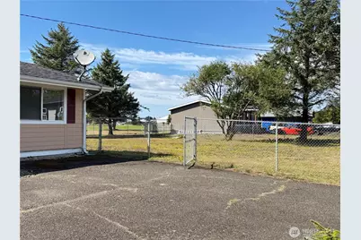 655 Canal Drive NE, Ocean Shores, WA 98569 - Photo 21