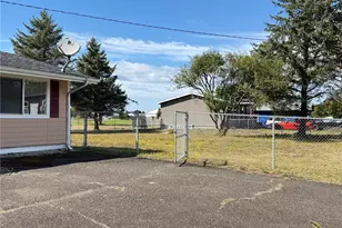 655 Canal Dr NE, Ocean Shores, WA 98569 - Photo 21