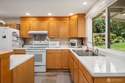 12415 NE 112th Street, Kirkland, WA 98033 - Photo 7