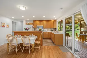 12415 NE 112th St, Kirkland, WA 98033 - Photo 9