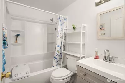 12415 NE 112th Street, Kirkland, WA 98033 - Photo 17