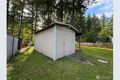 8595 Golden Valley Drive, Maple Falls, WA 98266 - Photo 23