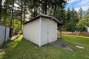 8595 Golden Valley Dr, Maple Falls, WA 98266 - Photo 23