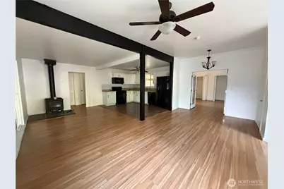 8595 Golden Valley Drive, Maple Falls, WA 98266 - Photo 7