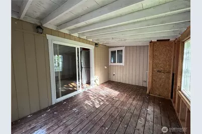 8595 Golden Valley Drive, Maple Falls, WA 98266 - Photo 13