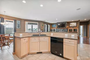 2487 Redwood Ave, Longview, WA 98632 - Photo 11