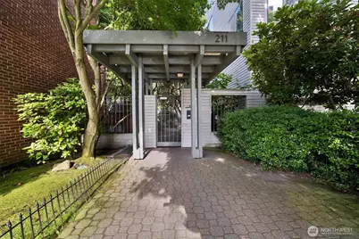 211 Summit Avenue E #N305, Seattle, WA 98102 - Photo 1
