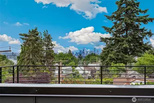 9813 Linden Ave N, Seattle, WA 98103 - Photo 3