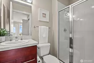 655 Crockett St, Seattle, WA 98109 - Photo 19