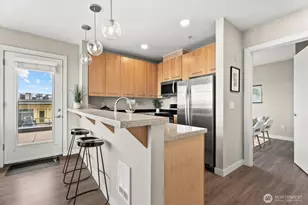 655 Crockett St, Seattle, WA 98109 - Photo 9