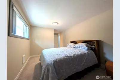 9428 Pacific Avenue SE, Olympia, WA 98513 - Photo 17