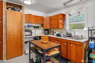10251 3rd Ave SW, Seattle, WA 98146 - Photo 13