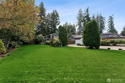 8201 179th Avenue E, Bonney Lake, WA 98391 - Photo 3