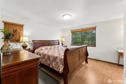 8201 179th Avenue E, Bonney Lake, WA 98391 - Photo 15