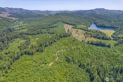 2 E Walberg Road, Chinook, WA 98614 - Photo 15