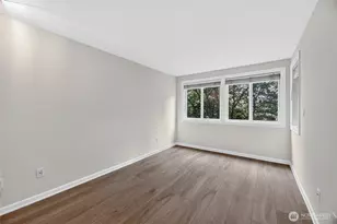 1300 W Boston St, Seattle, WA 98119 - Photo 15