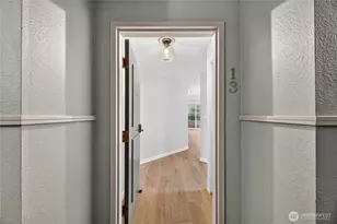 1300 W Boston St, Seattle, WA 98119 - Photo 11