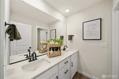 13913 207th Avenue Ct E, Bonney Lake, WA 98391 - Photo 27