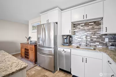 415 N State Street #303, Bellingham, WA 98225 - Photo 15
